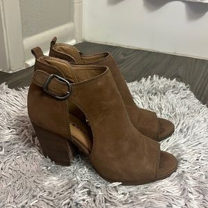 Lucky brand Peep toe bootie